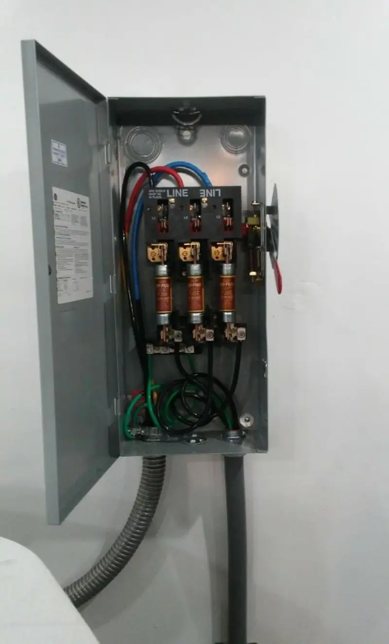 Three-phase disconnect switch installed for Electrical Wiring & Rewiring in Surprise